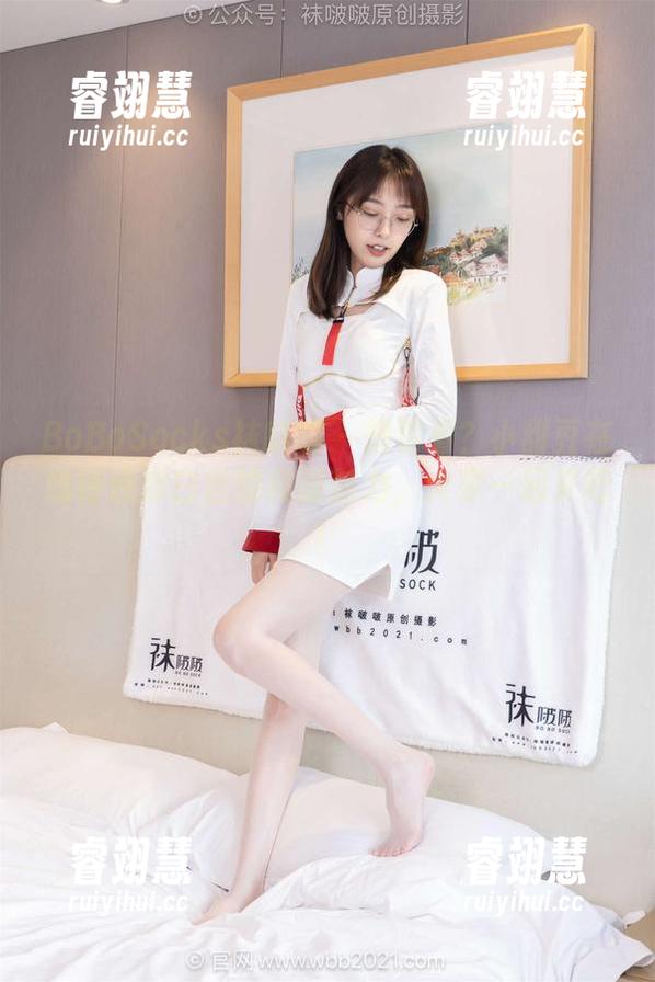 BoBoSocks袜啵啵-小甜豆 BoBoSocks袜啵啵 - 想要看?小甜豆在线传递厚白丝的高清魅力,大家一起来吧!