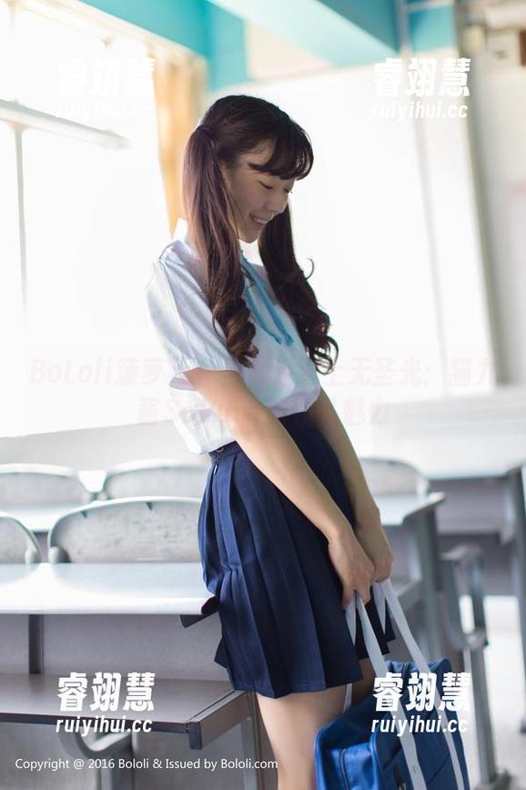 BoLoli菠萝社-猫九酱Sakura BoLoli菠萝社 - 当美足遇上无圣光:猫九酱Sakura的作品魅力