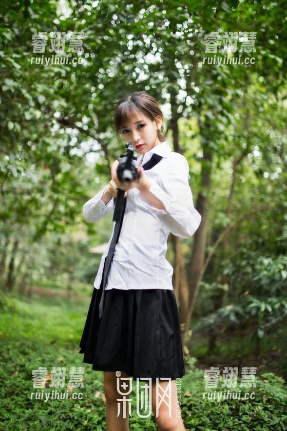 GIRLT果团网-龚玥菲 GIRLT果团网 - 想不想知道?最新图库里龚玥菲的内衣,搭配那光影,更有气氛