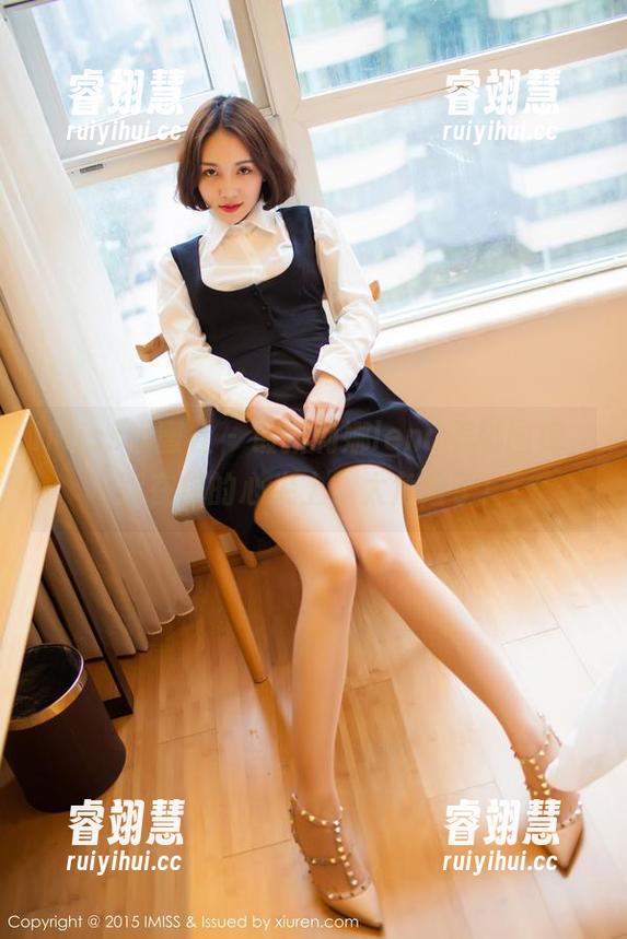 IMiss爱蜜社-莉娜lena IMiss爱蜜社 - 最新莉娜lena美脚图库,踩在你的心尖上,太危险了!