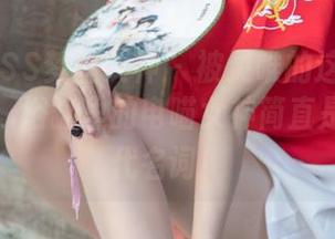 MSLASS梦丝女神 - 被灵唯的这组作品惊艳到，浴缸里的电喵女神简直是福利的代名词！