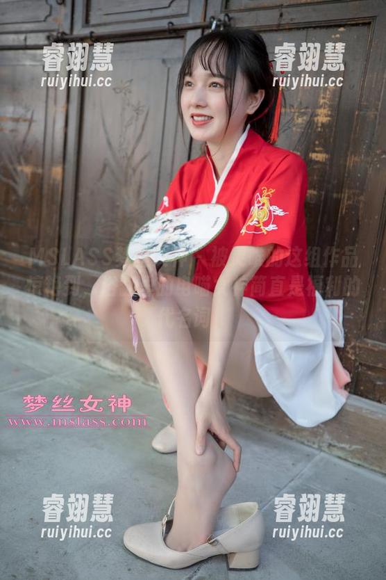 MSLASS梦丝女神-灵唯 MSLASS梦丝女神 - 被灵唯的这组作品惊艳到,浴缸里的电喵女神简直是福利的代名词!