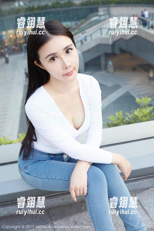 MiiTao蜜桃社-李颖诗 MiiTao蜜桃社 - 在线李颖诗海边图集:清新海风与我的口水交织