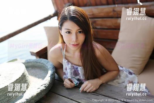 MyGirl美媛馆-徐子琦Anna MyGirl美媛馆 - 当徐子琦Anna遇上天台:一场不正经的写真分享