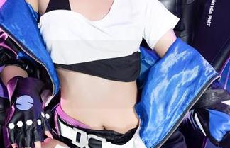 从音乐到幻梦，PoppaChan的Hitomio吉他女孩cos图集