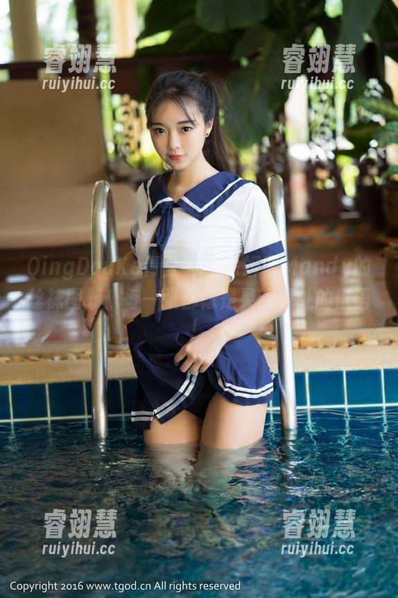 QingDouKe青豆客-徐妍馨Mandy QingDouKe青豆客 - 徐妍馨Mandy的丝袜图册:每一张都像是灵魂深处的低语!
