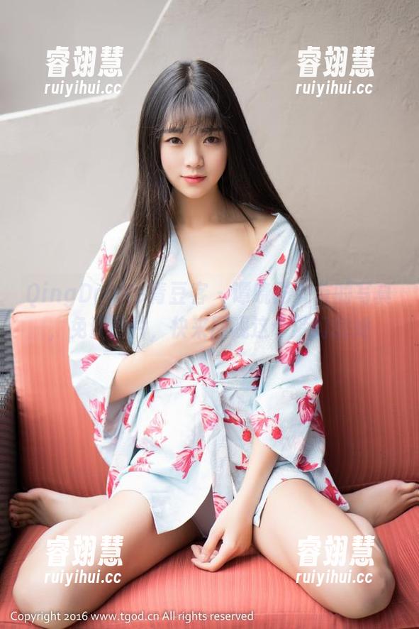 QingDouKe青豆客 - 谭晓彤女友的写真，免费图片，快来围观这个梦幻的她