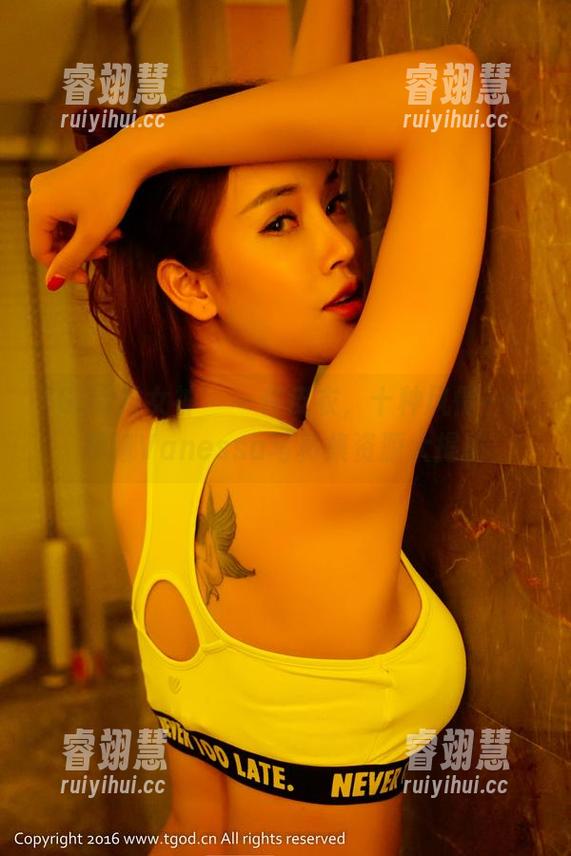 TGOD推女神-梦娜Vanessa TGOD推女神 - 一件皮衣,十种风情——梦娜Vanessa写真集资源大揭秘