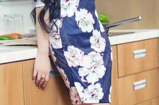 TouTiao头条女神 - 一探张蓝欣的浴缸：高清美图，似乎每滴水都在低语