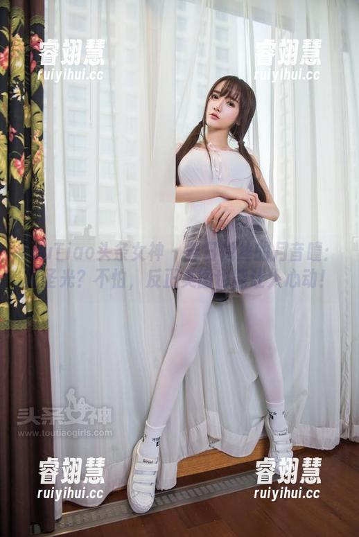 TouTiao头条女神-月音瞳 TouTiao头条女神 - 春日悦丝的月音瞳:无圣光?不怕,反正美图也能让人心动!