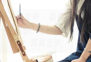 TouTiao头条女神 - 杨漫妮baby和服图包：用一袭和服，各种谜一样的气质都能释放出来