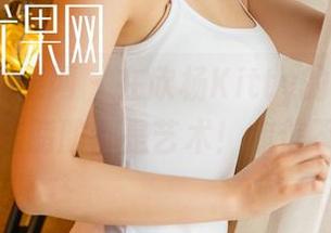 UGirls尤果网 - 在欣杨Kitty的肉丝作品中，连脂肪都是艺术！你信不信？
