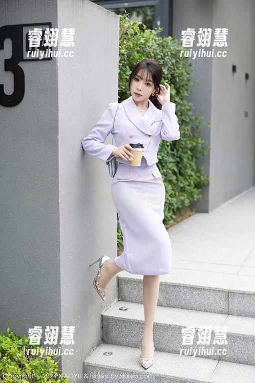 XIAOYU语画界-蓝夏Akasha XIAOYU语画界 - 牛仔裤与蓝夏Akasha的梦幻结合,细腻美图壁纸等你来拿!