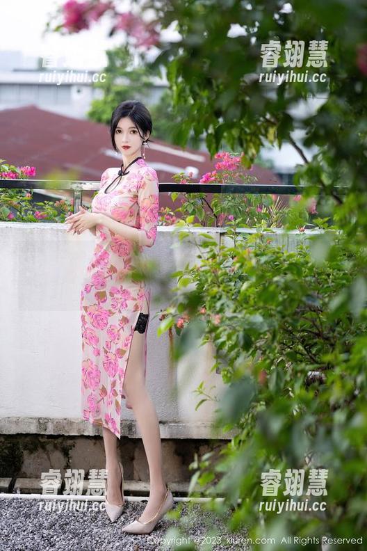 Xiuren秀人网-双笙Alina Xiuren秀人网 - 不可错过的双笙Alina比基尼套图精选:清凉一夏,心悸频频