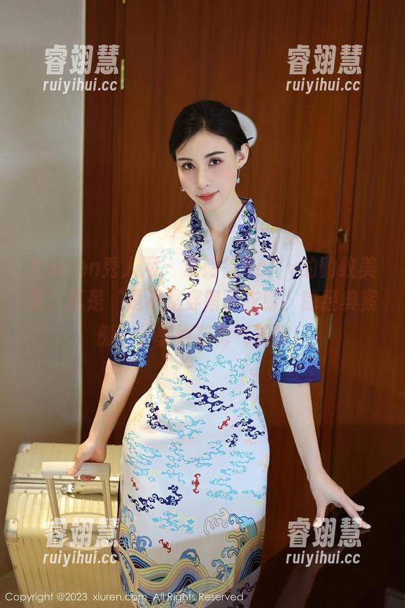Xiuren秀人网 - 夏诗雯Sally的豹纹美图，真是‘是不是穿错了衣服’的经典案例？分享给有勇气的你！