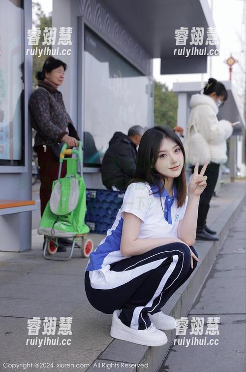 Xiuren秀人网 - 带着奶喵喵的双人写真集：高清画面，撩动你的小心脏，是不是该心虚一下？