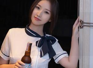 Xiuren秀人网 - 奶茶与包子的奇妙融合，“奶茶味的包子”秘书最新作品集让你心动不已！
