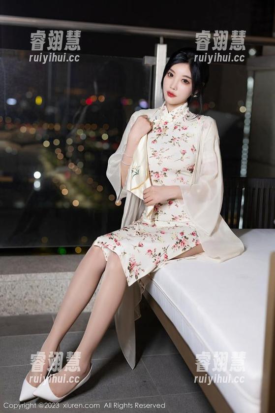 Xiuren秀人网-柚琪Rich Xiuren秀人网 - 柚琪Rich高跟鞋专属:在这个图包里,你又能瞧见哪些有趣的视角?