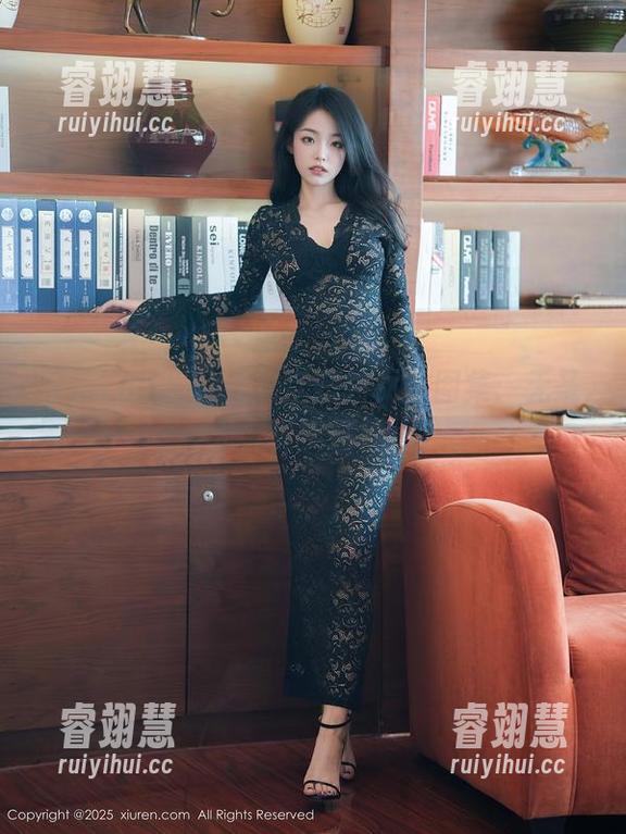 Xiuren秀人网-江露露 Xiuren秀人网 - 江露露女孩图集:无圣光,真实感满满