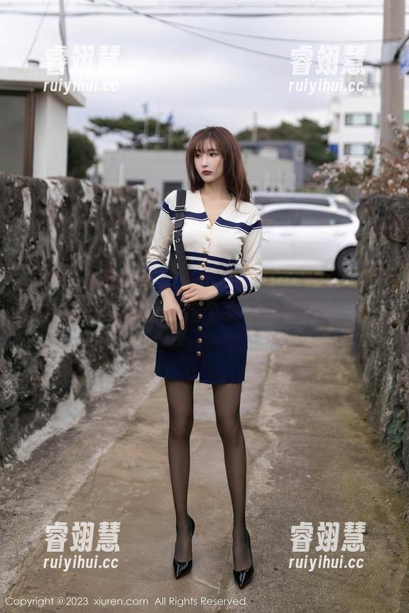 Xiuren秀人网-盼盼龙女sunny Xiuren秀人网 - 又一波更新,盼盼龙女sunny的写真集,这个女孩你肯定会心动。