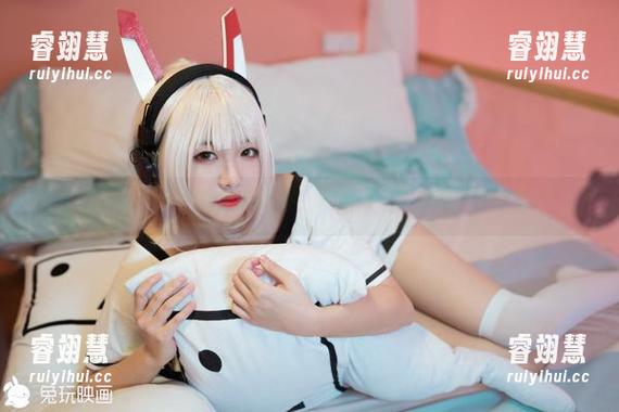 lovely呆玄 lovely呆玄黑色作品集:探寻那一抹暗黑中的优雅