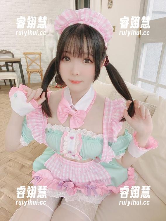 shimo霜月 最新写真集出炉!shimo霜月的明日方舟闪灵里隐藏了多少秘密?