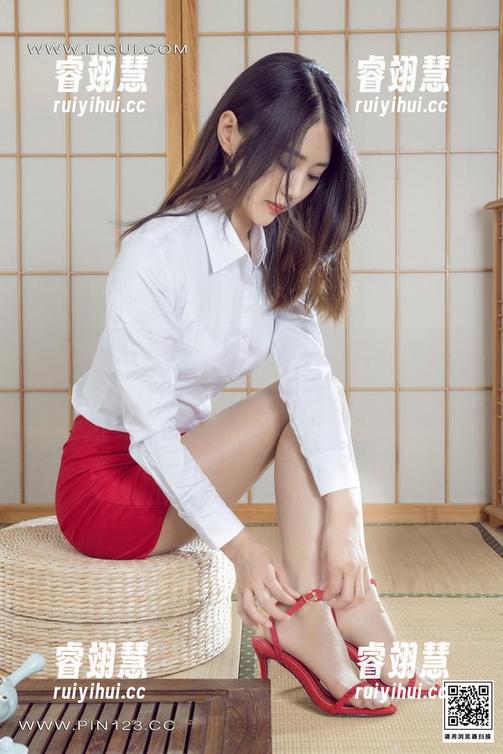 丽柜-露露 丽柜 - 婚纱还可以是这样!露露的作品集更新中,千万别错过!