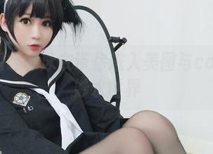 依依超级懒泳衣带你进入美图与cos的奇妙水世界