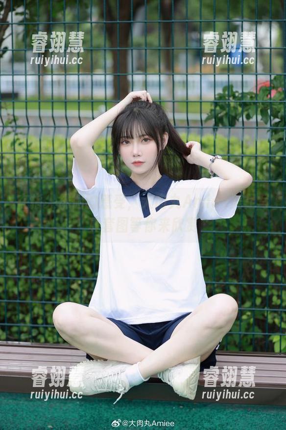 大肉丸Amiee 在指尖徘徊的感受,大肉丸Amiee美足写真套图等你来欣赏