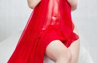 头条女神 - 女仆？不，是潘朵拉的写真！用视觉俘获你的心