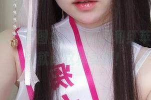 女主K的全套图集：小红帽和红苹果，生活就该这样美丽！