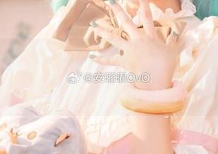 放学后的安曜曜，给你全套图片的奇妙探索