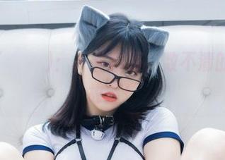 宋哈娜(송하나)：一件校服，数不清的无圣光故事！