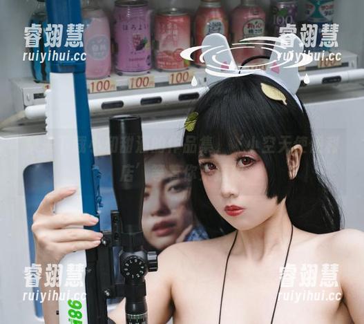 快来下载小和甜酒的作品集，‘小空天使便利店’等着你来探秘