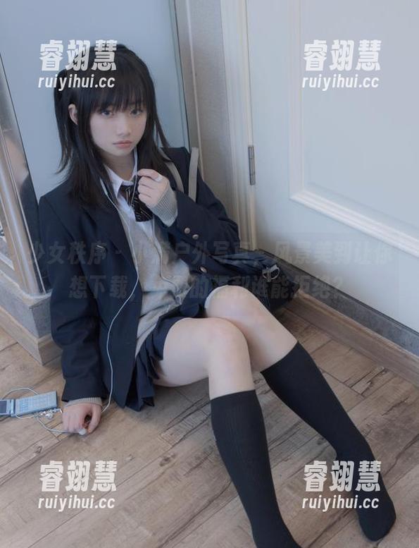 少女秩序-小满 少女秩序 - 小满户外写真,风景美到让你想下载,免费的福利谁能拒绝?