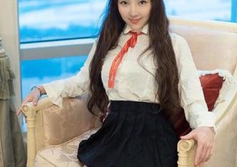 推女郎 - 当王馨瑶遇上旅拍，美图完全不需要修饰，散发着自然的光辉，整个人都要变得轻盈起来！