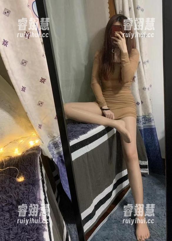 提袜少女 微密圈 - 提袜少女的美图合集:丝袜故事,总能引人深思,甚至有点小心跳