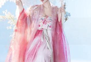 当星澜想来杯珍珠奶茶遇上天使：这组写真让我觉得我也是个小天使！