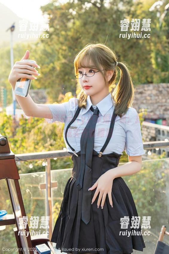 星颜社 - 精选Emily尹菲婚纱照：把甜蜜变成实在的眼泪