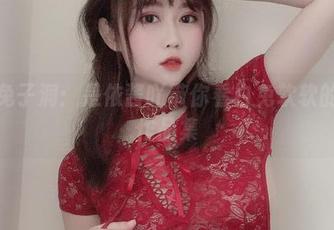 跳进兔子洞：是依酱吖带你看白兔软软的原图作品集
