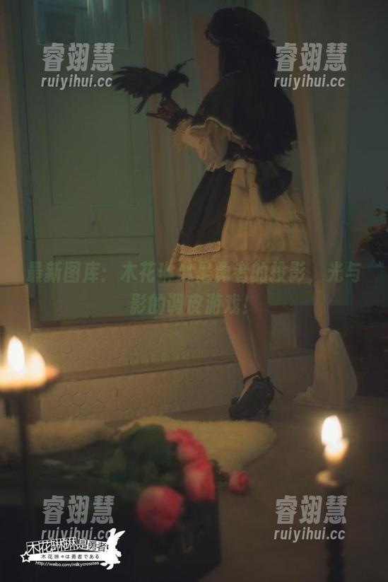 最新图库：木花琳琳是勇者的投影，光与影的调皮游戏！