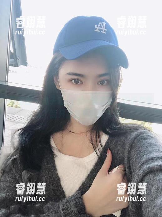 林子喵Lynne 微密圈 - 林子喵Lynne的美图:短裤在哪儿?我只看到了她的气场!