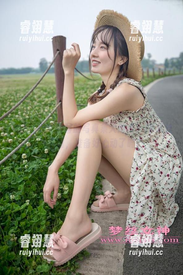 梦丝女神-雪馨 梦丝女神 - 雪馨的写真集大放送,JK黑丝袜下载,准备好心动了吗?