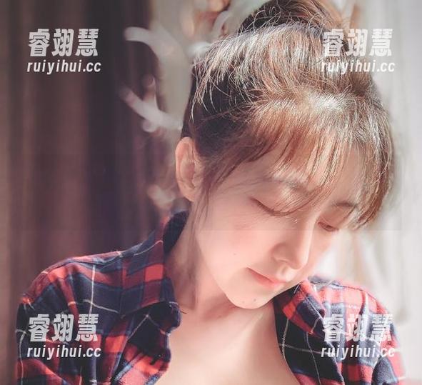 樱晚gigi春.染：美图暂停，捕捉你和春天的秘密时刻。