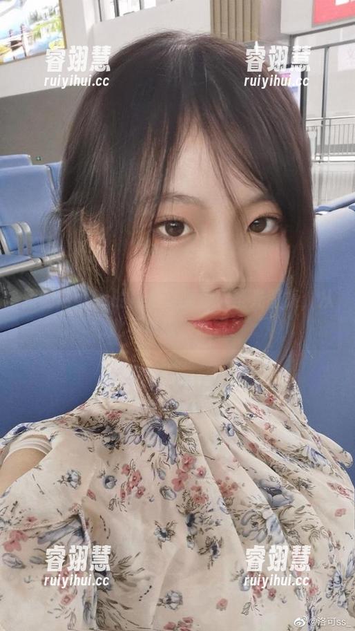 洛可ss 跟随洛可ss的黑吊带探索无圣光图集,从此不再依赖滤镜!