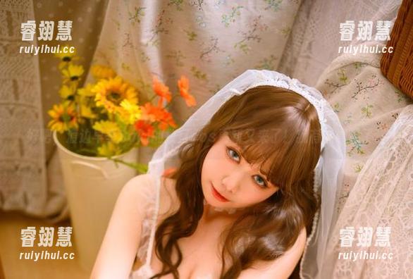 好吧，渡边早季Saki的教室cos更新又来了！我有点看呆了。