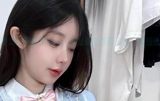 微密圈 - 泳池边的灵魂摆渡人：火龙果羊原图来袭，图册让你时光回溯！