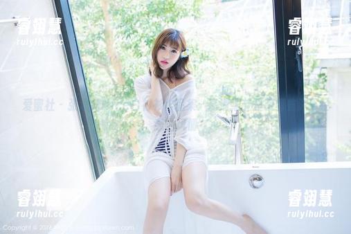 爱蜜社 - 张思允Nice白衬衫作品集：高清细节里藏着些许不经意的风情
