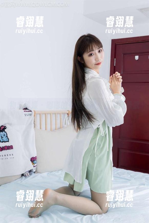 物恋传媒-嘟嘟 物恋传媒 - 嘟嘟的布鞋日常:图册记录我的软萌日子!