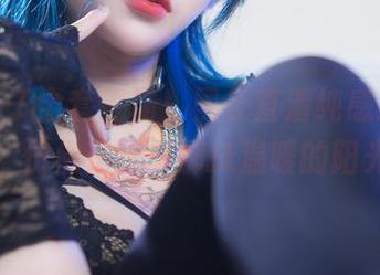 狐洛洛子全套登场，黑长直清纯感扑面而来，仿佛是梦里那抹温暖的阳光！